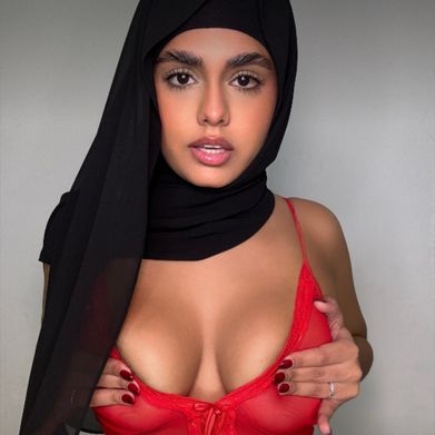 Dalila Ahzahara (ahzahara) Profile Photo Added 2025-08-17