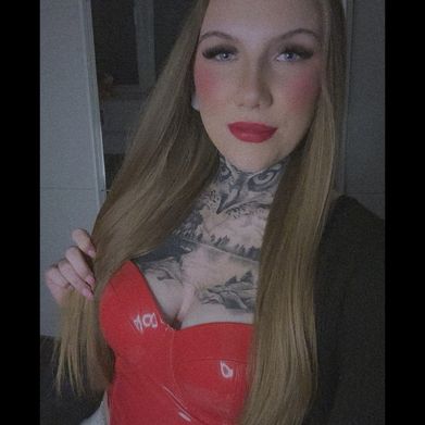 ℒ𝑒𝒶 (leamecklenburg) Profile Photo Added 2024-10-22