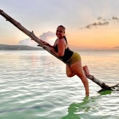 Curly Girl (caramel_curlz19) Header Photo Added 2024-08-21