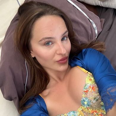 Marichka the Nudist 🌿 (naturallymarie) Profile Photo Added 2025-05-05