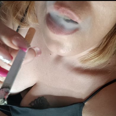 Roxana_Marlb.official (roxana_marlb.official) Header Photo Added 2024-09-02