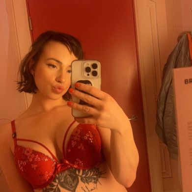 OnlyFans Model Bella (biglipbella) Profile Image
