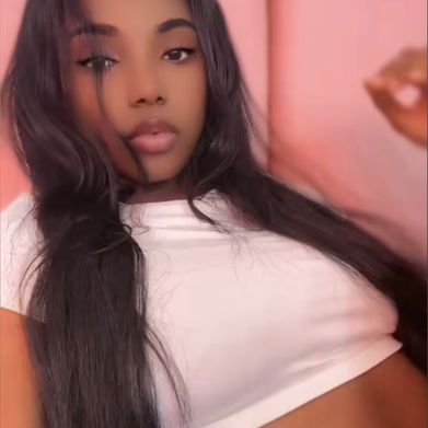 Nessa Ortiz (nessaortiz) Profile Photo Added 2025-08-30