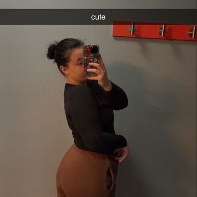 OnlyFans Model Lover Girl (velvetfuxy) Profile Image