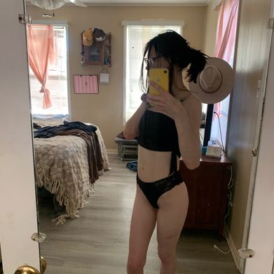 THROAT QUEEN🌸 (marieeanneexx) Profile Photo Added 2025-02-05