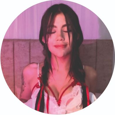 Annie ✨ (anniealter) Profile Photo Added 2025-04-15