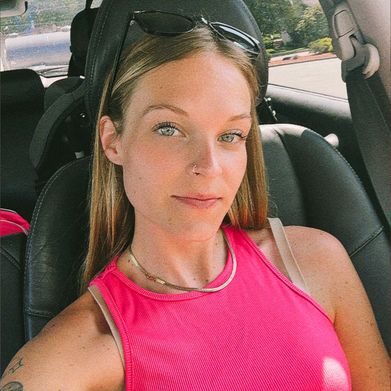 Chelly (rosechel) Profile Photo Added 2025-08-01