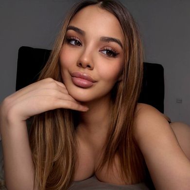 OnlyFans Model Your Sweetest Temptation Eva (lileeva) Profile Image