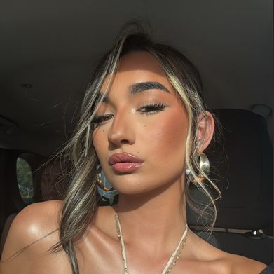 Taylor (taylorxviolet) Profile Photo Added 2025-08-19