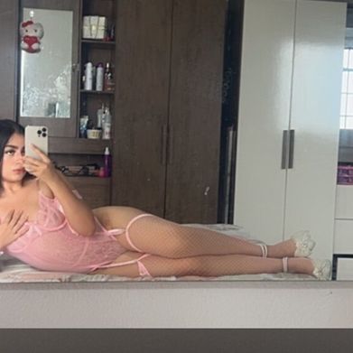 Atenea 🍒 (mar_atena) Header Photo Added 2025-11-23