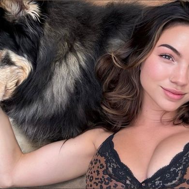 Amber Erickson (ambererickson) Header Photo Added 2025-12-22