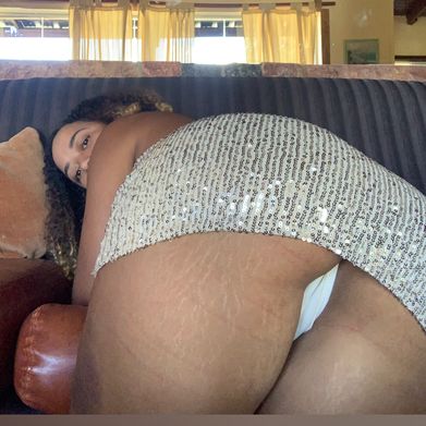 𝐿𝒶𝓇𝒾𝓈𝓈𝒶🎄 𝑩𝑹𝑬𝑬𝑫 𝑴𝑬  💦 Added Photo on 2025-01-08