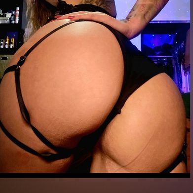 Brit (u496638514) Header Photo Added 2025-06-21