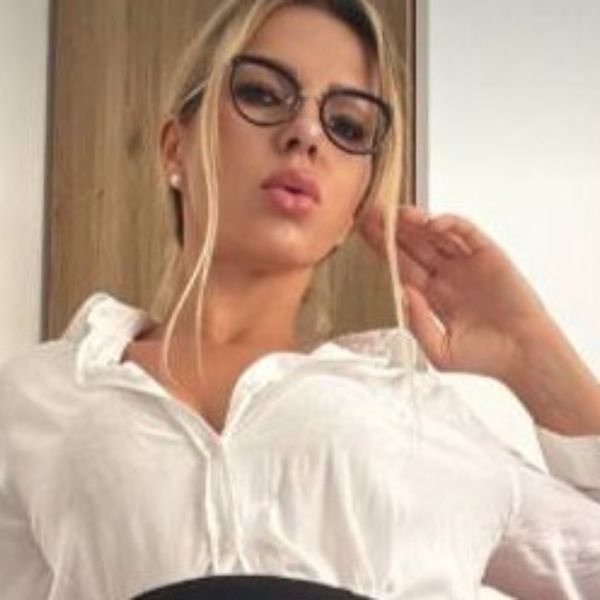 Natalie (yanatali) OnlyFans profile photo