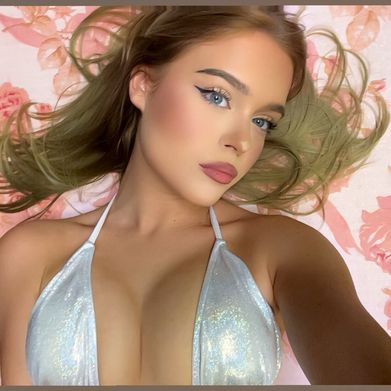 August 💋 (angelicaugust) Profile Photo Added 2025-08-17