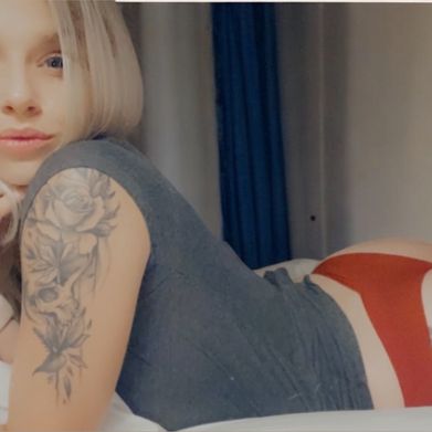 Alice Maize (maizeplayz) Header Photo Added 2025-08-06