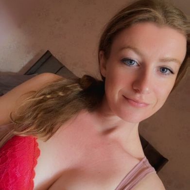 LeeLee (leeleenaughtygirl) OnlyFans profile photo