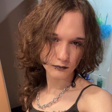 Veronica (sushishush) Profile Photo Added 2025-05-17