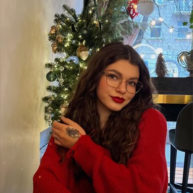 Lily Rush (lilyrush) Profile Photo Added 2025-05-12