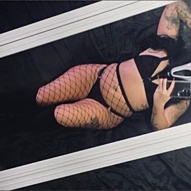 Sassymommi (spicymommi69) Header Photo Added 2025-11-13