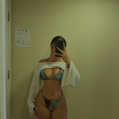 X💋 (xeinaa) Profile Photo Added 2025-09-14