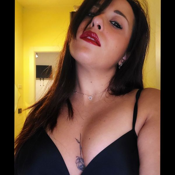 Je💜 (j_jessy) OnlyFans profile photo