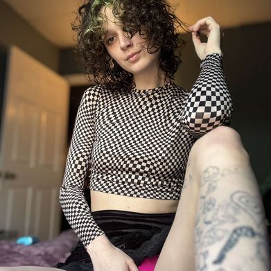 June (junebabe666) OnlyFans Profile Image