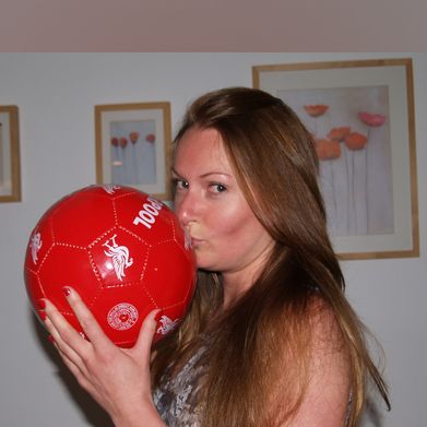 Sari Rivers (sexysaririvers) Header Photo Added 2025-05-25