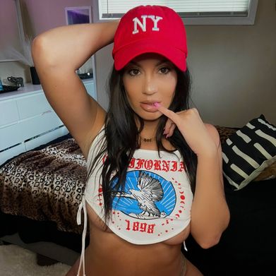 LI🍒 (ov.xo) OnlyFans Profile Image