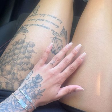 Peaches🍑 (peacheskm) Header Photo Added 2025-07-30