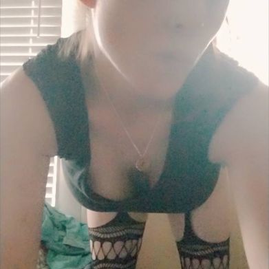 Mae Monroe (mae.monroe) Header Photo Added 2025-10-10