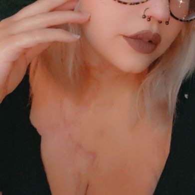 Miya James (mijizzlee) OnlyFans profile photo