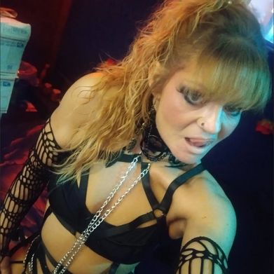 April (aprilbaebae) Header Photo Added 2025-08-12