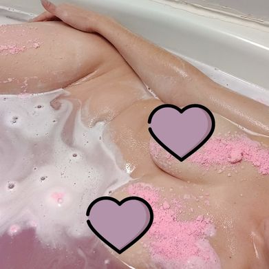 Clover (cloverlov3slov3) Header Photo Added 2025-06-03