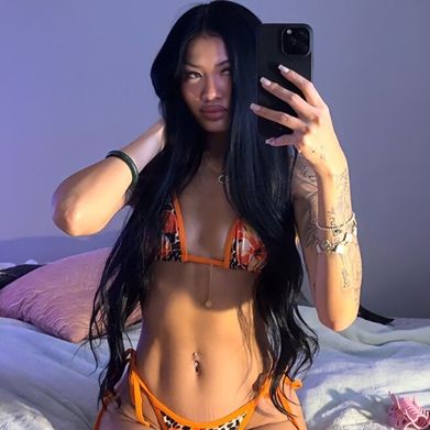 Angelique (angeliqueexo) OnlyFans Profile and Bio