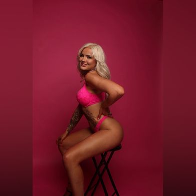 Lillian 🪽🩵 (bumpkinbarbie) Header Photo Added 2025-04-15