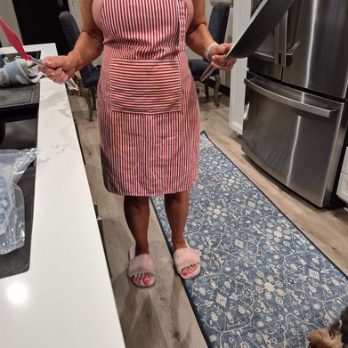 Anne (steamycleanqueen) Profile Photo Added 2025-04-21