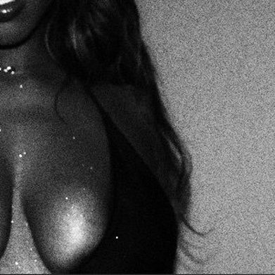 Harlow (hrlowx) Header Photo Added 2025-12-04