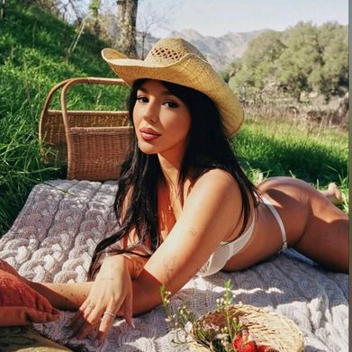 𝙰𝚕𝚕𝚒𝚎𝚂𝚆𝙰𝙻𝙻𝙾𝚆. (allieafterdarkk) Profile Photo Added 2025-05-26