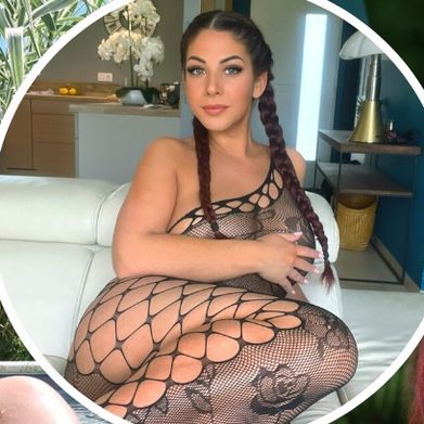 Lisadolcevita31 (lisadolcevita31) Header Photo Added 2024-10-15