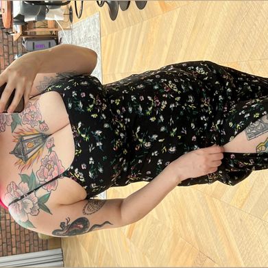 Huge Scottish tits! (lunalovestoplayfree) Header Photo Added 2025-08-22