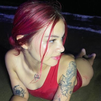 Mabell (mabellx12) Header Photo Added 2025-12-13