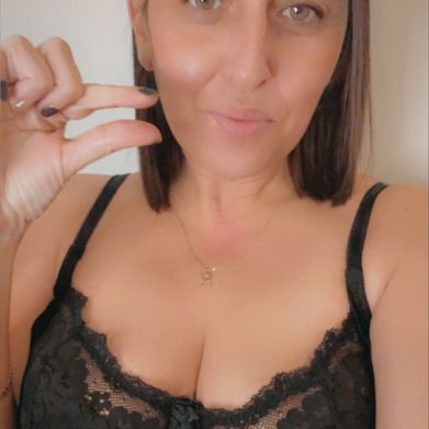 Obey Scarlett (obeyscarlett) Profile Photo Added 2025-02-07