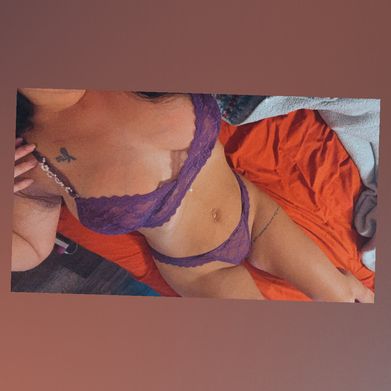 Lizzy B (brunette_barbie_1) Header Photo Added 2025-05-12