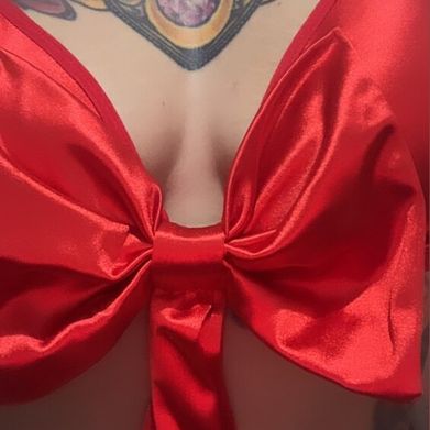 Thay Cherry (thaycherry) Header Photo Added 2025-12-28