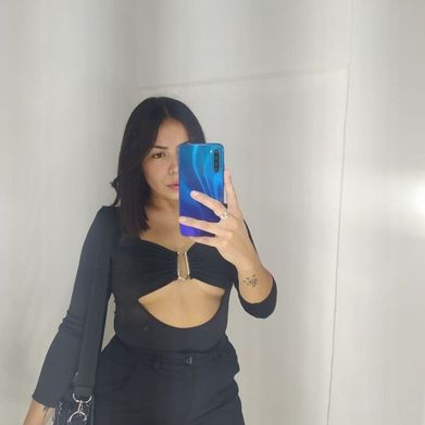 • Carolina • (misscarolinaarg) Profile Photo Added 2025-11-13