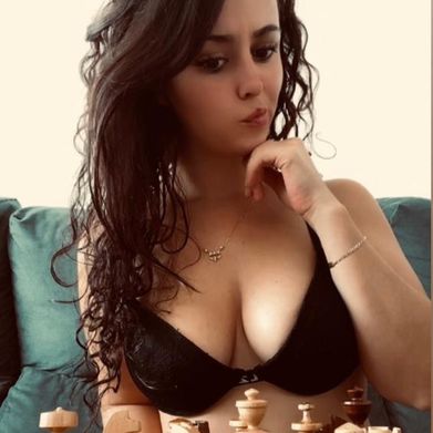 OnlyFans Model 🦋 CRISTINA 🦋 (cristineni34) Profile Image