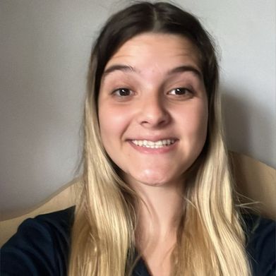 ellie lacey ♡ (ellielacey) Header Photo Added 2025-03-01