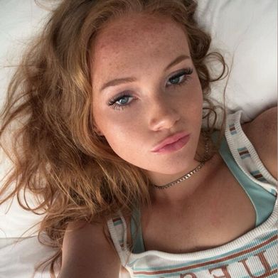 Violet 🥰 (violetsvip) Profile Photo Added 2025-11-08