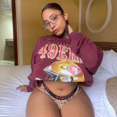 OnlyFans Model Natasha | Curvy Body 🍑Big Ass🔥 (natasha2805) Profile Image